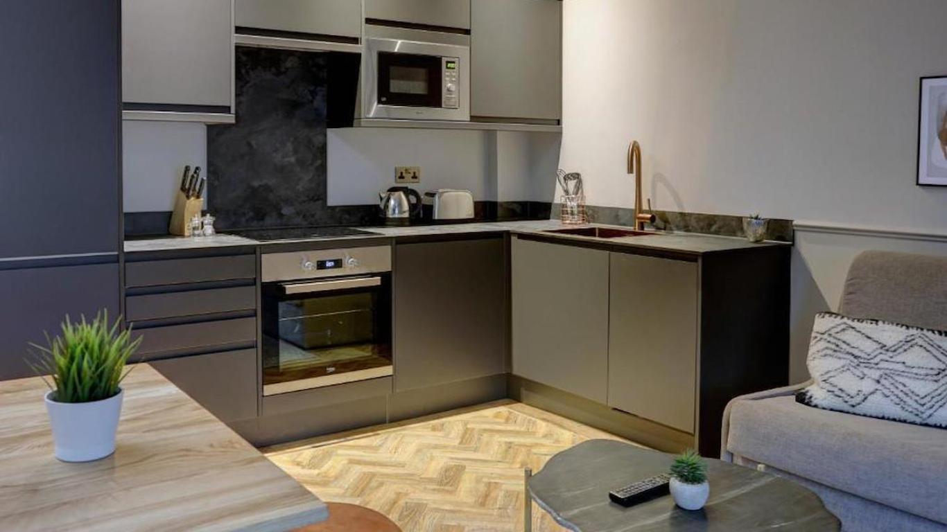 Апарт отель Hy Lytham St Anne'S Литам-Сент-Эннс Экстерьер фото A kitchen in a serviced apartment